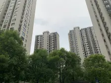 新挂牌房源 不靠高架 不对电梯口 2015年小区 地下车位
