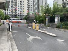 近地铁电梯房中间楼层,新上房源