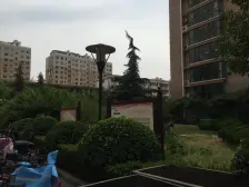 楼层好,交通便利,配套成熟,距离医院近