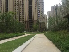 小高层 房东诚心出售 精装修 户型方正