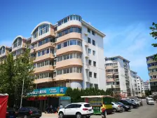 新桥广场上 一梯两户 南北通透