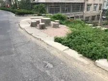 青翠里,3楼精装,三室朝阳,带个15平棚子,位置好