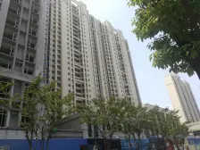 急卖!保利悦公馆1室,朝北中层统装公寓,可看房