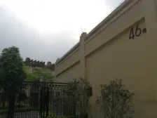 临深别墅,前后花园,两个停车位,业主诚意出售