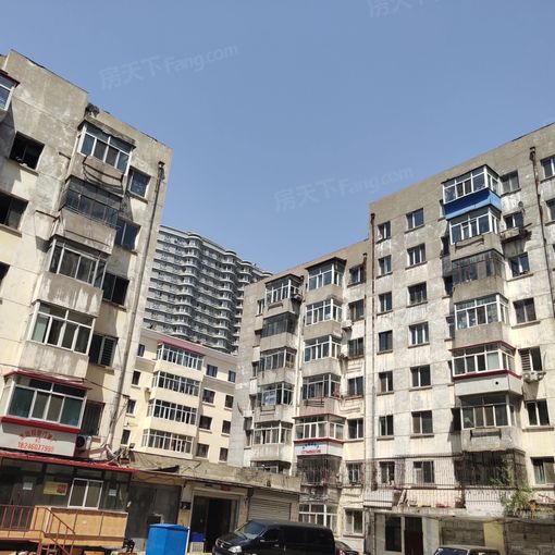 七政小区1室1卫西朝向700.00元/月出租
