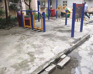 东光街9号3室1厅东南