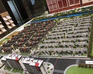 :融创越州府一楼花园洋房,该房屋楼栋位置优越,