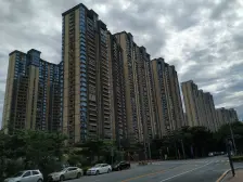 依云水岸二期 近地铁 南向带大平台 户型方正