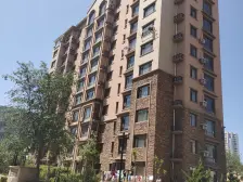 地铁口旁,精装修一室,封闭,拎包入住,