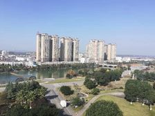 北站旁毛坯大三房二厅二卫,采光充足,楼层好