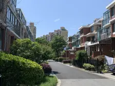 业主诚心出售,靠湖边景观别墅,挑高客厅,看房随时