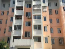 电梯房,一梯四户,大两房,主卧朝南,品质小区,环境优美,精装修,诚意出售