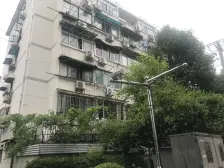 低总价一室户,电梯费已付!采光好,小区环境好