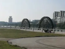 毛坯大三房,楼层好,视野开阔,出行方便