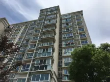 南大智慧城下沉式别墅,户型正、采光好、前后带小院。