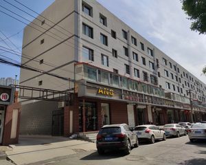 此房小区房龄新 户型 经典户型 距校近