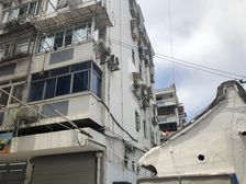 近地铁6号10号线港城路站,两房,诚意出售。