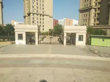 新出一套高新园区旁精装两室诚心出售现在得价格带车位