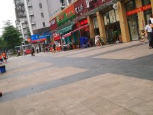 蛤地地铁口 装修漂亮 户型方正 双阳台 看小区花园
