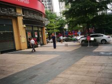 东南向 户型方正 采光视野好 物业好