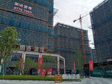 江北热闹地区,配套设施齐全,精装单身公寓 复式结构