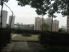 轻轨旁正规两房户型方正,住家装修,