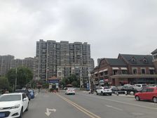 满二 小高层精装三房 采光视野很好 出入方便