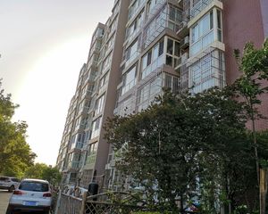 南北通透格局好,视野开阔中高楼层周边配套齐全