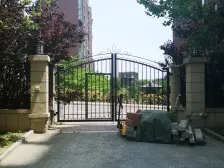 新港站始发站 看房方便 新港一号 一室一厅南向的房子