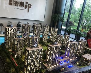 金昌香湖印小区边套全明户型满两年