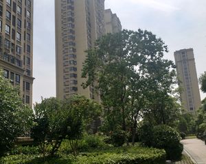 精装三房诚心出售总价低行知