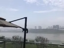 滨江路看江大平层,住家舒适环境不错