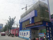 此房一室一厅一卫,精装修家电齐全。