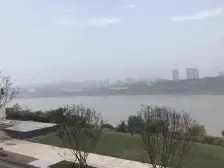 落霞与孤鹜齐飞,秋水共长天一色!临江纯洋房社区