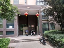 蓝湾新城三室两厅一厨两卫,房东诚心出售