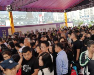 房东诚心出售 中梁旭辉国宾府 房开精装