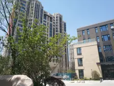 五年内次新房 拎包入住,户型方正,位置安静