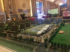 出售,万达华府三室一厅两卫毛坯房,看房方便。