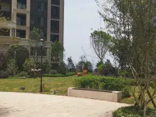 此房已满两年,高楼层,视野开阔,采光充足,住家安静