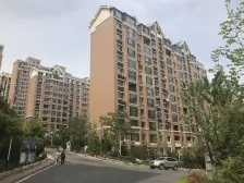 半山跃层产品 视野好 装修保持的好 可直接入住