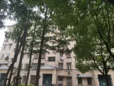 小区后排不靠路,位置安静,诚意出售的