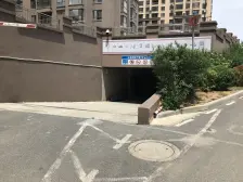 玉龙湾一期两室户型,采光视野好,看房有钥匙。