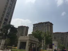 近万象城+别墅+低密度+房型方正+框架结构+实得面积大