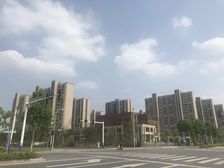 翡翠华府 好楼层 好位置 大四房满足生活所需