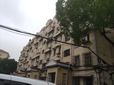 新上,非顶楼,小区中间位置,一梯两户,诚意出售!