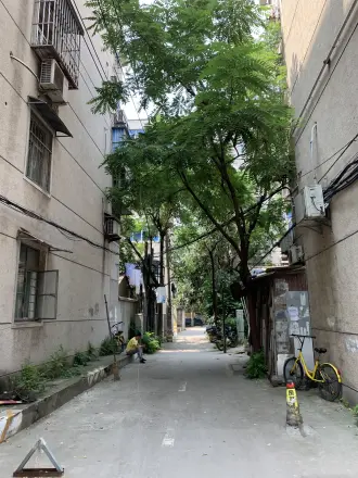 浦铁一村