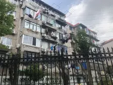 采光好无遮挡,近淞南公园,出门就是菜市场