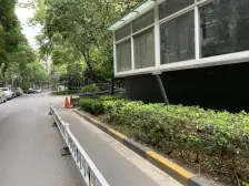 户型方正,使用率高,位置安静,生活配套成熟,交通便