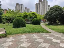 不靠路 采光充足 双南带壁橱户型 诚意出售 价格可谈