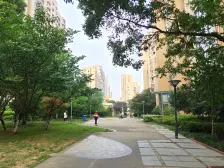 雅戈尔潇邦西区 小区前排 精装大两房诚意出售